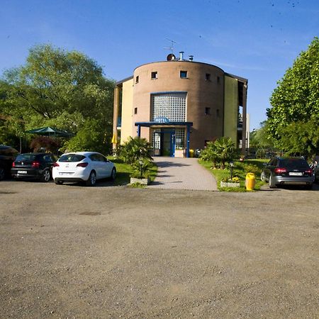 Hotel Il Canneto Porto Ceresio Zewnętrze zdjęcie