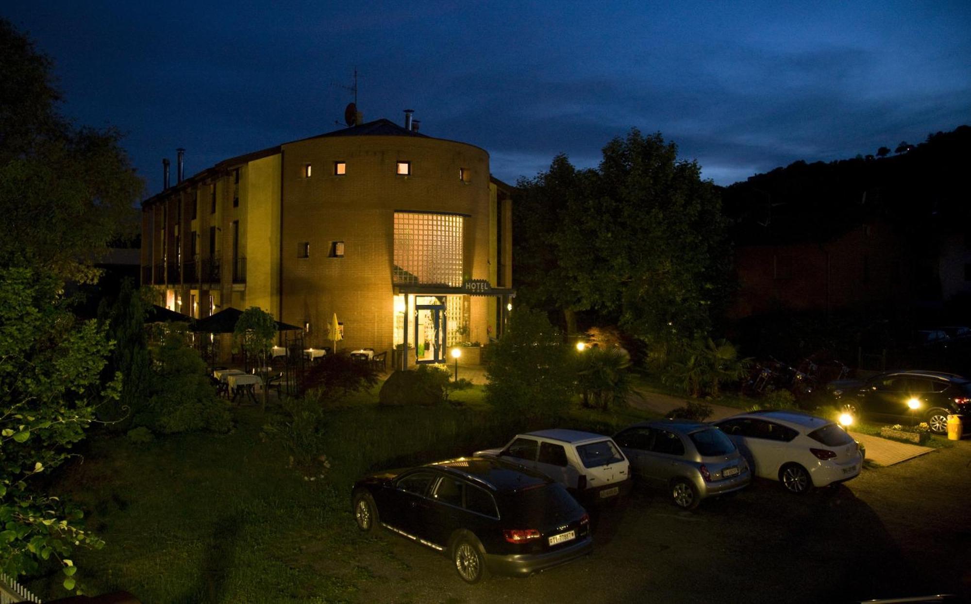 Hotel Il Canneto Porto Ceresio Zewnętrze zdjęcie