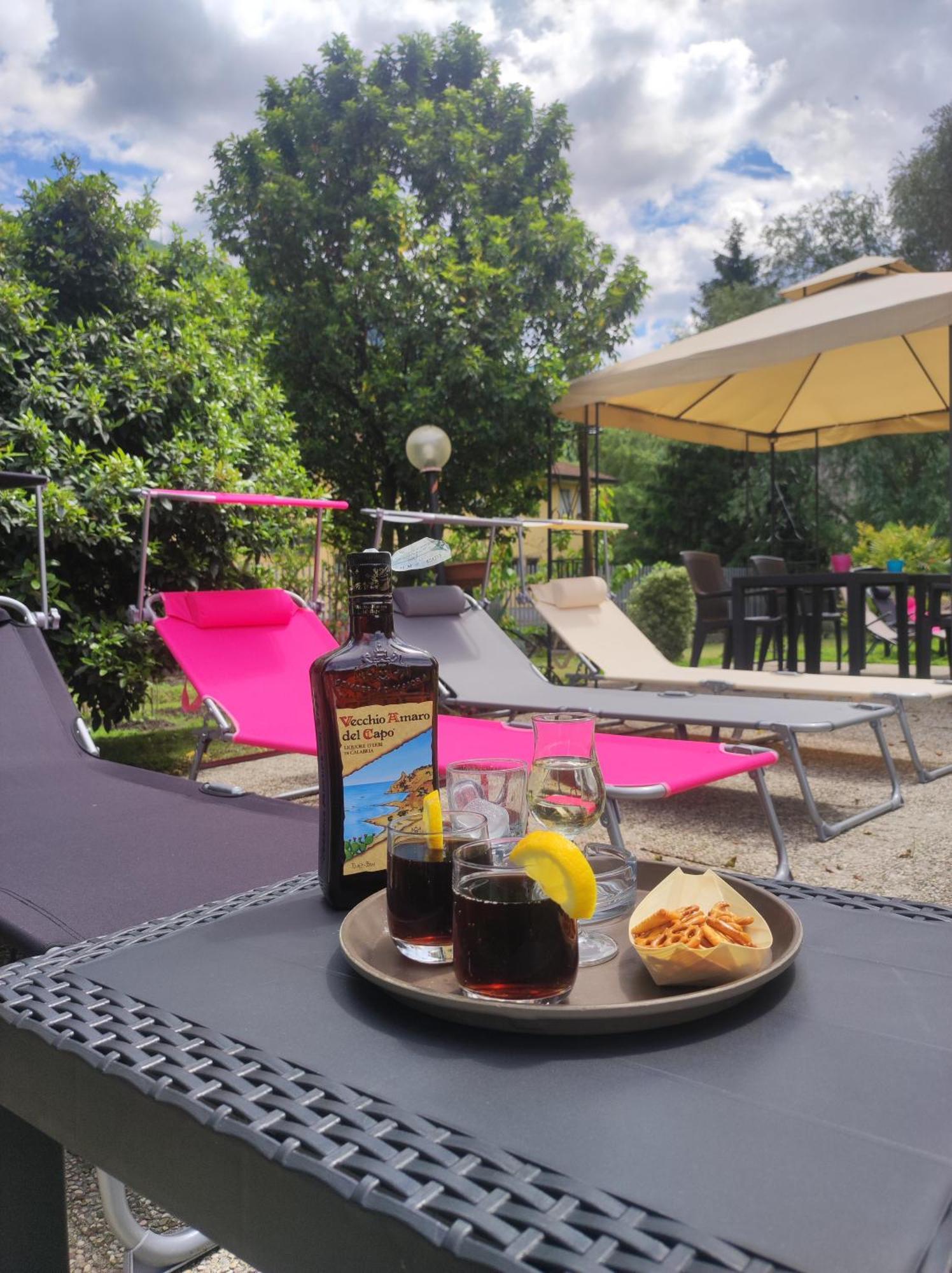 Hotel Il Canneto Porto Ceresio Zewnętrze zdjęcie