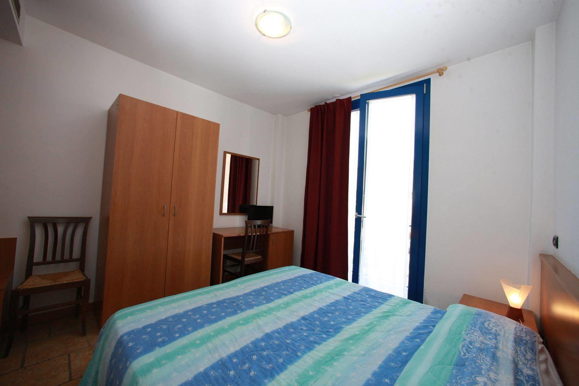 Hotel Il Canneto Porto Ceresio Zewnętrze zdjęcie